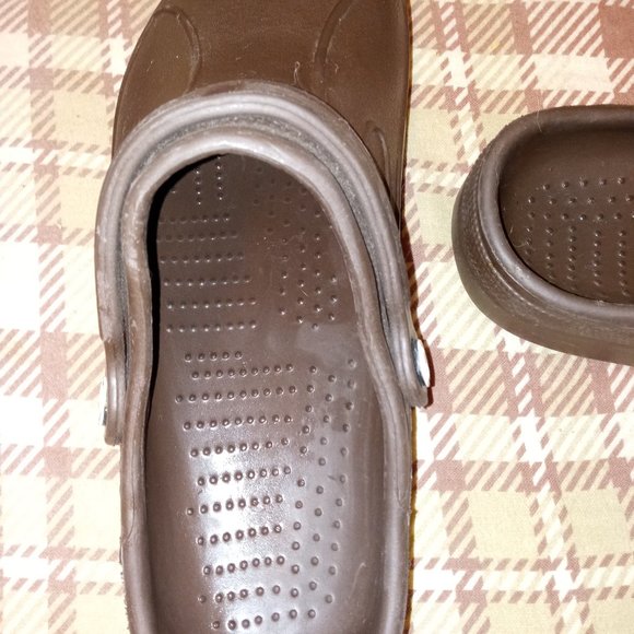 #54 Crocs NWT Brown 11/12-14XL M10-12 Wave Zone: "scratches" on 1 moveable part - Picture 2 of 11